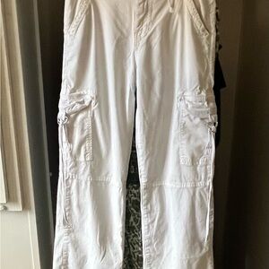 Lovegen size 7 White Cargo Pants